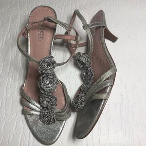 Tyler Richard Tyler saddle heeled 9 straps